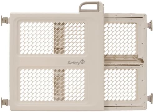 Safety 1st Pressure Mount Lift, Lock and Swing Gate, Fits Spaces Between 28" and 42" Wide