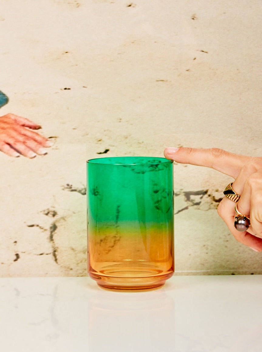 A single Tulum gradient glass of green to orange gradient.